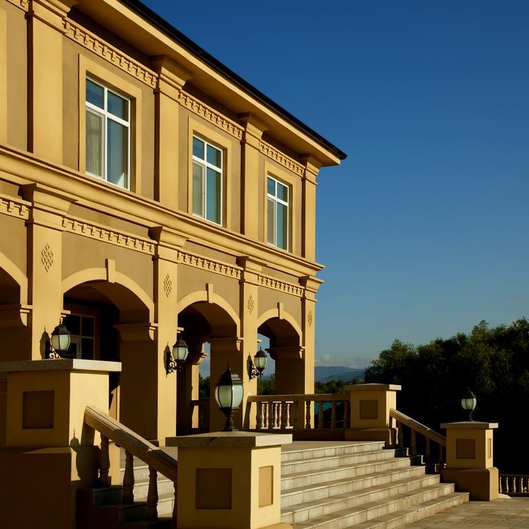 Terelj Hotel&Spa Oelan-bator Buitenkant foto